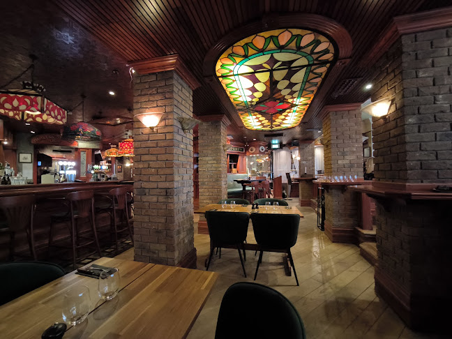 Phileas Fogg - Gastronomi og hotellvirksomhet