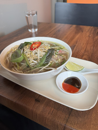 Mathallen Oslo - Gastronomi og hotellvirksomhet