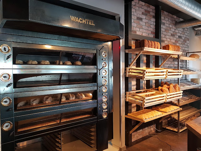 Opinii despre Håndverksbakeriet Vestby (Hovedproduksjon) în Vestby - Gastronomi og hotellvirksomhet