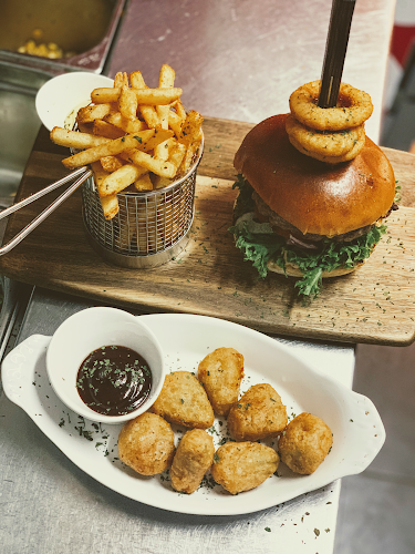 Opinii despre Charlie’s diner AS în Rakkestad - Gastronomi og hotellvirksomhet