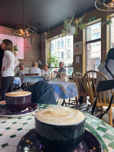 Café le Frère - Gastronomi og hotellvirksomhet