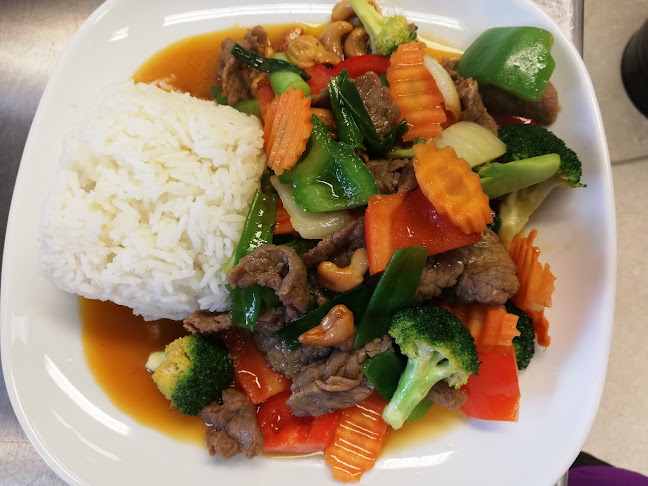 Laithai dining og take away - Gastronomi og hotellvirksomhet