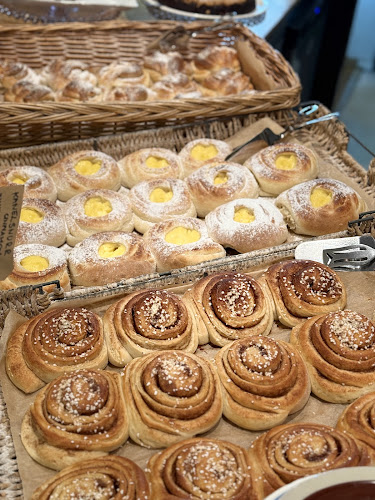 Henningsvær Lysstøperi og Cafe - Henningsvær