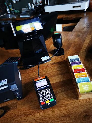 Comentarii opinii despre Bar G18