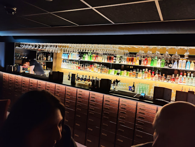 No4 Restaurant & Bar - Gastronomi og hotellvirksomhet