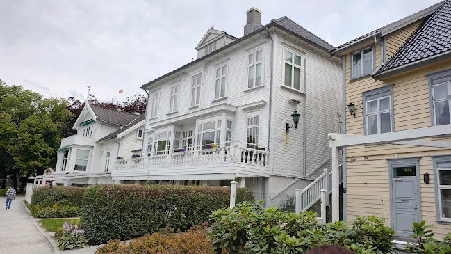 Kafe Breiavatnet - Gastronomi og hotellvirksomhet