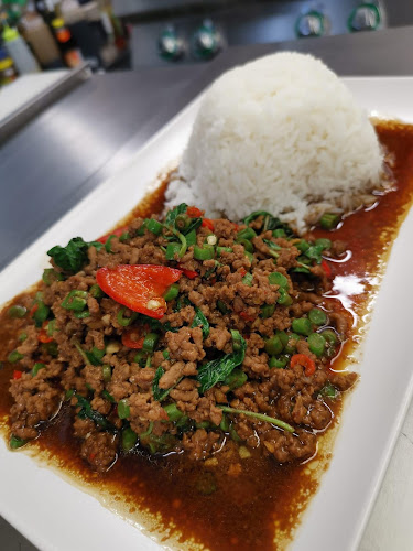 Yummy Thai Food - Gastronomi og hotellvirksomhet