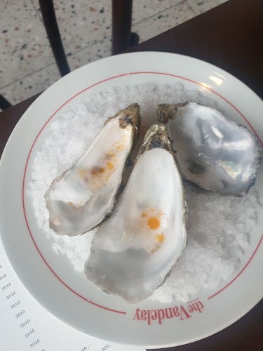 The Vandelay - Gastronomi og hotellvirksomhet