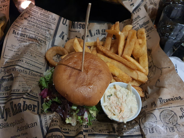 Opinii despre Sportsbaren în Haugesund - Gastronomi og hotellvirksomhet