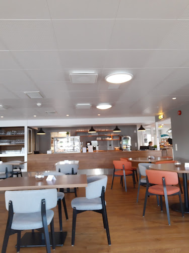 Opinii despre SMAK Restaurant - Norsk Havbrukssenter în Toft - Gastronomi og hotellvirksomhet