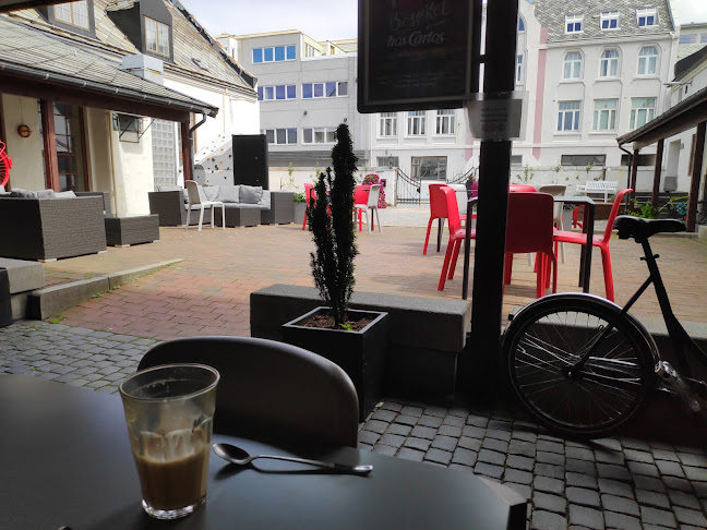 Hos Carlos kaffebar - Gastronomi og hotellvirksomhet