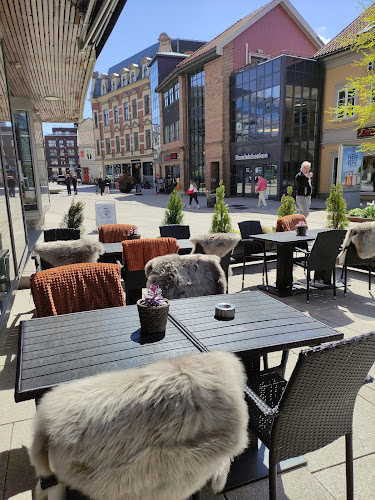 Comentarii opinii despre Asia City