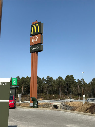 Opinii despre McDonald's Stord în Stord - Gastronomi og hotellvirksomhet