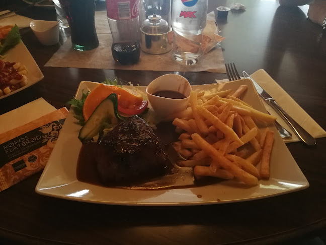 Opinii despre Jarle Hoels Kro în Stange - Gastronomi og hotellvirksomhet