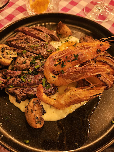 Opinii despre Mamma Pizza Vika Osteria di Mare în Oslo - Gastronomi og hotellvirksomhet