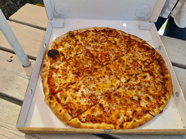 Opinii despre Vaarheim Gatekjøkken în Ulefoss - Gastronomi og hotellvirksomhet