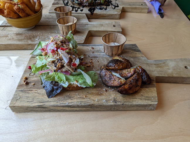 Opinii despre Stuo Eting og Drikking în Odda - Gastronomi og hotellvirksomhet