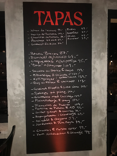 Opinii despre Bryt tapas - bar og restaurant în Ålesund - Gastronomi og hotellvirksomhet