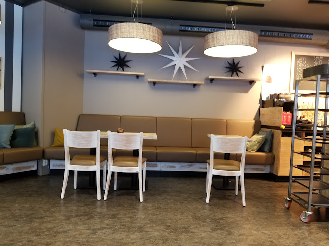 Edgars Bakeri & Konditori Lyngdal - Gastronomi og hotellvirksomhet