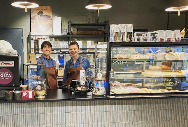 Skofabrikken, Os alle 3, 1777 Halden