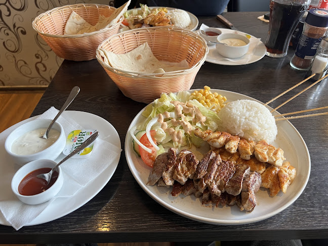 Kebab House Ceran AS - Gastronomi og hotellvirksomhet