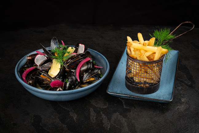 Cafe-Bergen Togstasjonen