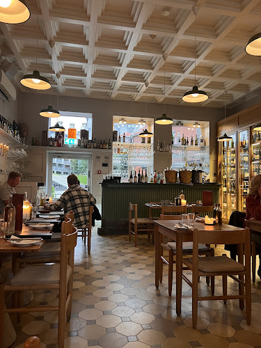 Trattoria Popolare - Gastronomi og hotellvirksomhet
