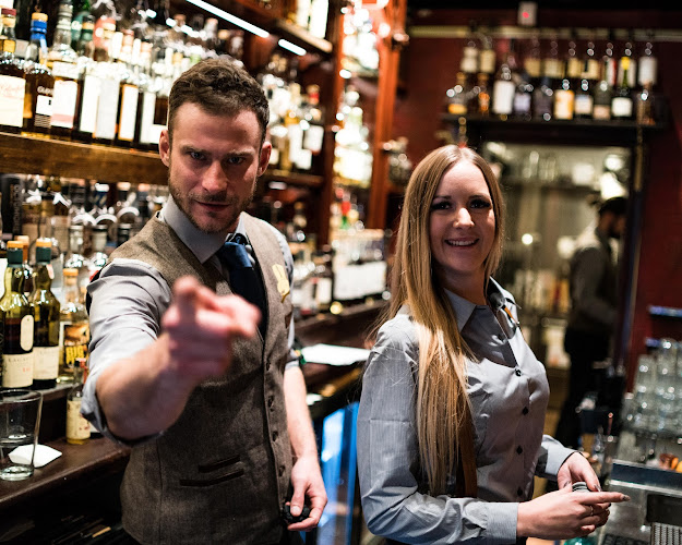 Dr. Jekyll’s Pub - Gastronomi og hotellvirksomhet