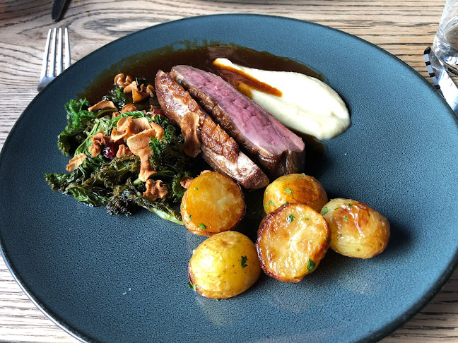 Opinii despre LYNG mat & bar - Restaurant på Lillehammer în Lillehammer - Gastronomi og hotellvirksomhet