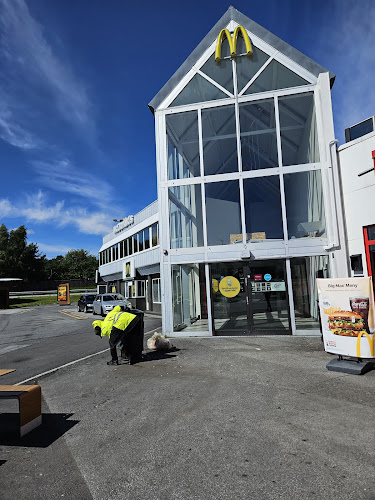 McDonald's Grimstad - Gastronomi og hotellvirksomhet
