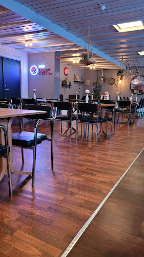 Opinii despre Centrum Kafe Kirkenes în Kirkenes - Gastronomi og hotellvirksomhet