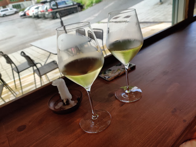 Opinii despre Rust Vinbar în Mo i Rana - Gastronomi og hotellvirksomhet