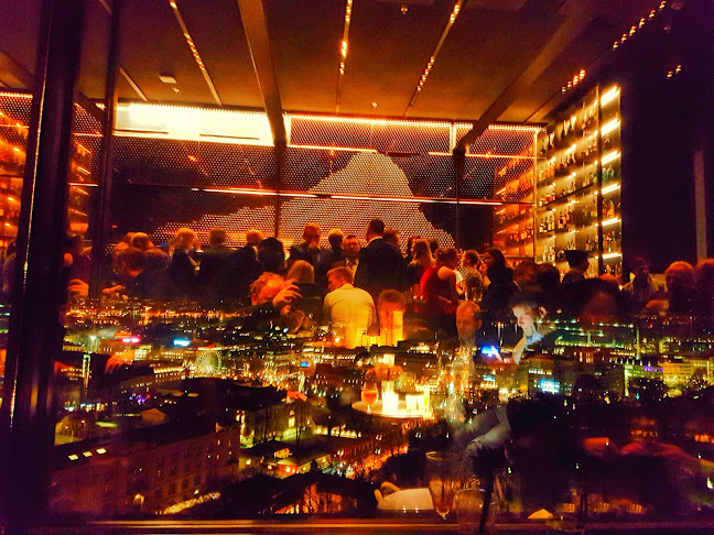 Summit Bar - Gastronomi og hotellvirksomhet