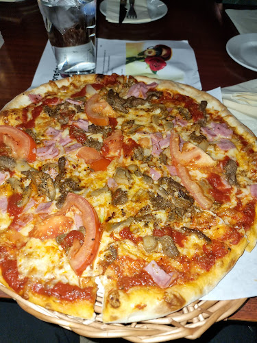 Napoli Restaurant og Hotell