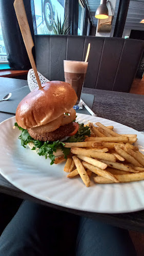 Centrum Kafe Kirkenes - Gastronomi og hotellvirksomhet