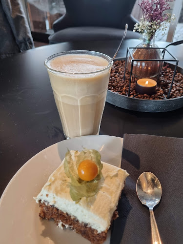 Comentarii opinii despre Hos Carlos kaffebar