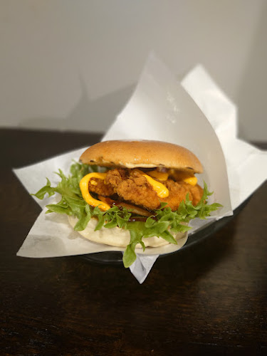 Graffiti Grill - Moss