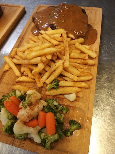 Otta Steakhouse - Gastronomi og hotellvirksomhet