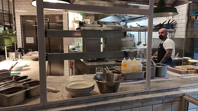 Trattoria Popolare - Gastronomi og hotellvirksomhet