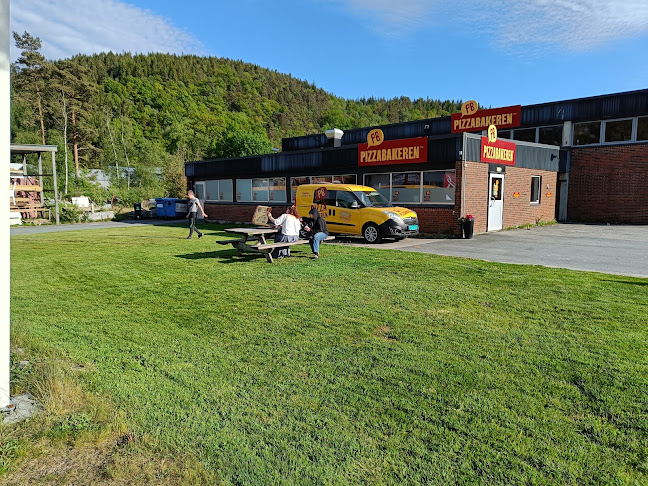 Opinii despre Pizzabakeren Lindesnes în Sør-audnedal - Gastronomi og hotellvirksomhet