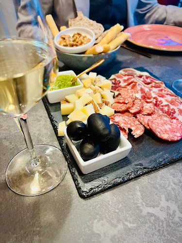 Gabels vinbar - Gastronomi og hotellvirksomhet