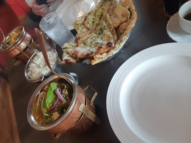 Royal India - Gastronomi og hotellvirksomhet