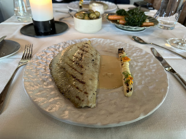 Opinii despre Sjøbua în Ålesund - Gastronomi og hotellvirksomhet