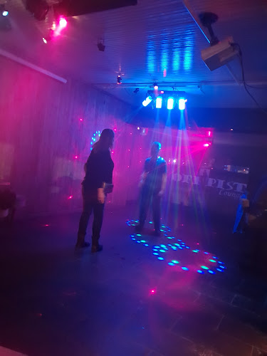 Comentarii opinii despre Off Pist Lounge