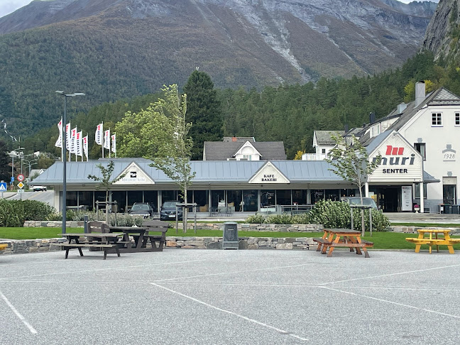 Sylteormen Bakeri - Gastronomi og hotellvirksomhet