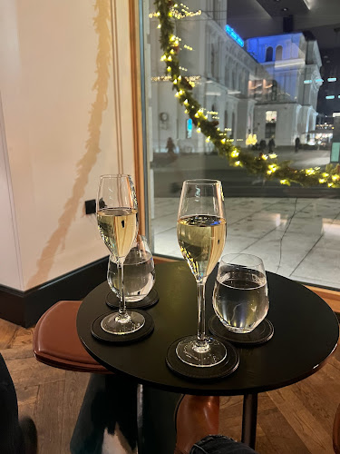 Pier 42 - Gastronomi og hotellvirksomhet