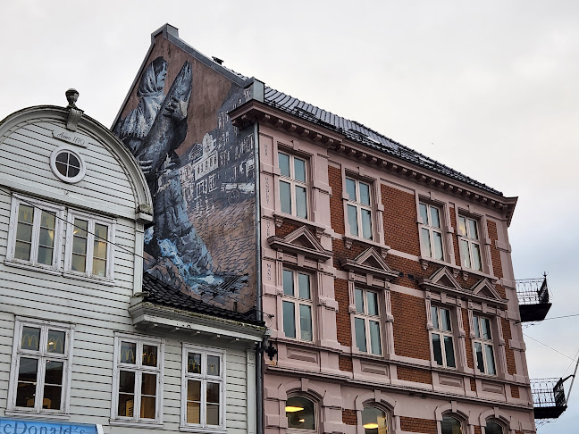 Opinii despre McDonald's Bryggesporen în Bergen - Gastronomi og hotellvirksomhet