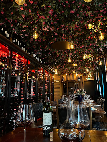 Taperia Tapas & Pinxos - Gastronomi og hotellvirksomhet