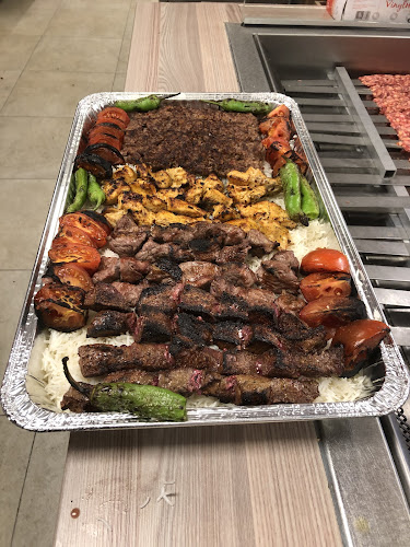 Opinii despre Kebab house în Strømmen - Gastronomi og hotellvirksomhet