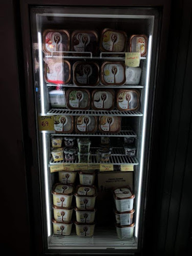 Vettakollen Pizzeria - Gastronomi og hotellvirksomhet